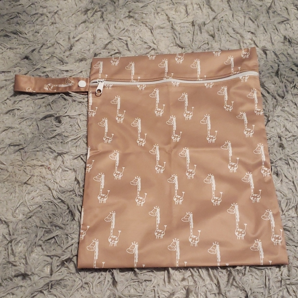 Tan Animal Print Zipper Wet/dry Bag